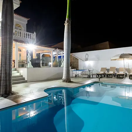Ocean Palm, Heated Pool! Villa *